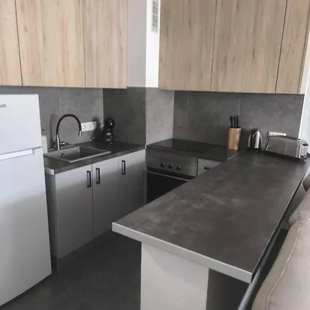 Cozy, Modern Studio Apartment Callao Salvaje
