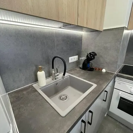 Cozy, Modern Studio Appartement *